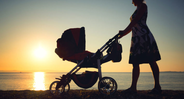 Essentials of a baby stroller that you need to know
