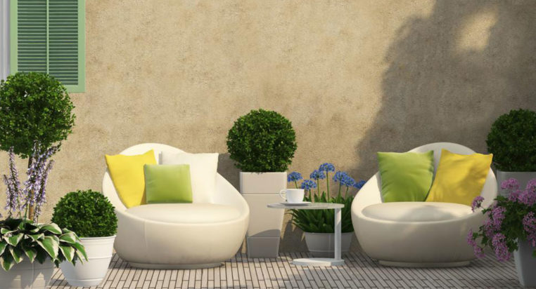 5 ways to protect your outdoor cushions