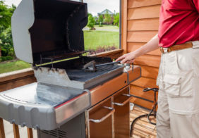 7 ways to keep the charcoal grill clean