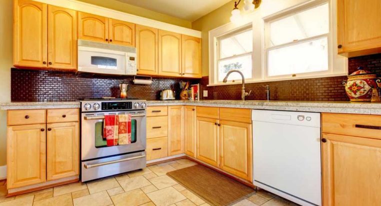 Popular Kitchen Cabinets to Beautify Your Kitchen