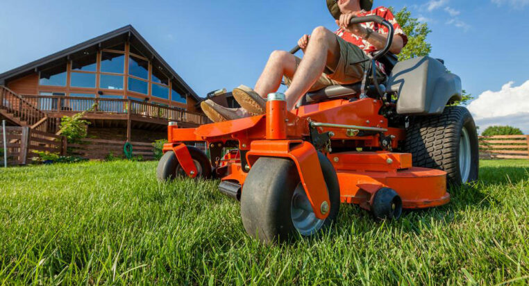 Key features of a zero turn mower